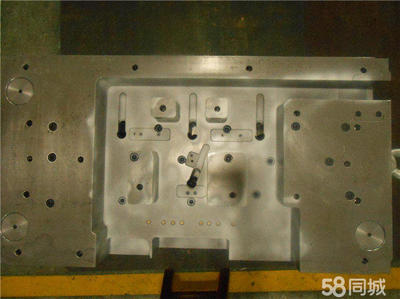 東莞塑膠五金模具編程培訓 包學會、包拿證，月薪6000元起